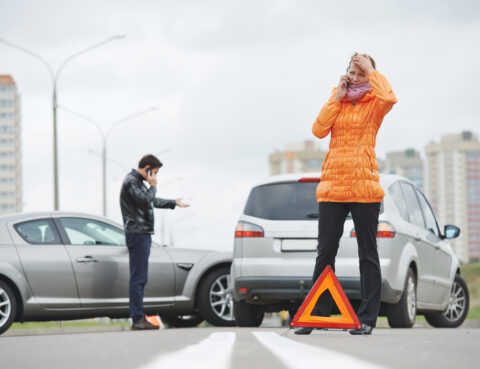 Advantages Of Defensive Driving & Safe Driving Tips - car crash collision
